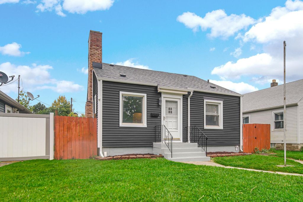 103 S California Street, Hobart, IN 46342