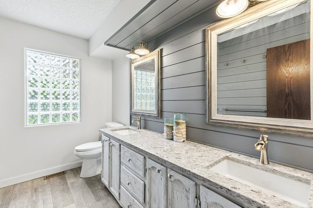 555 S Springlake Lane, Wichita, KS 67230