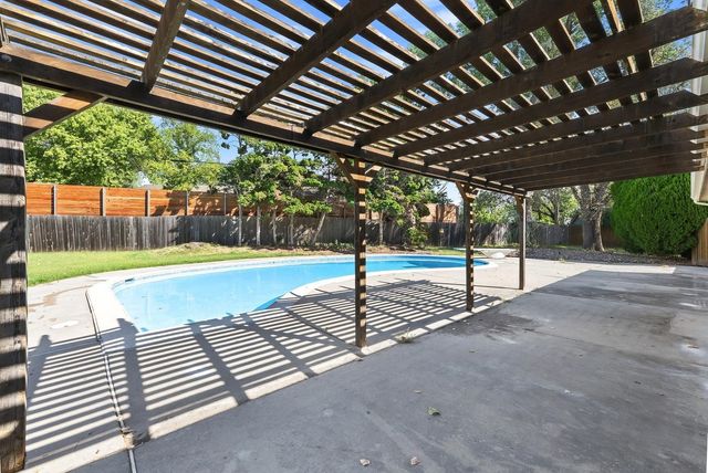 555 S Springlake Lane, Wichita, KS 67230
