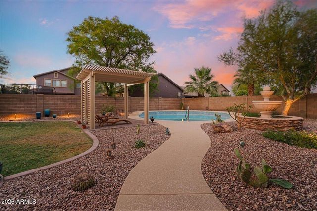 14338 W LAUREL Lane, Surprise, AZ 85379