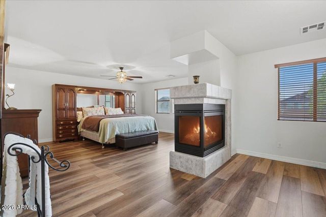14338 W LAUREL Lane, Surprise, AZ 85379