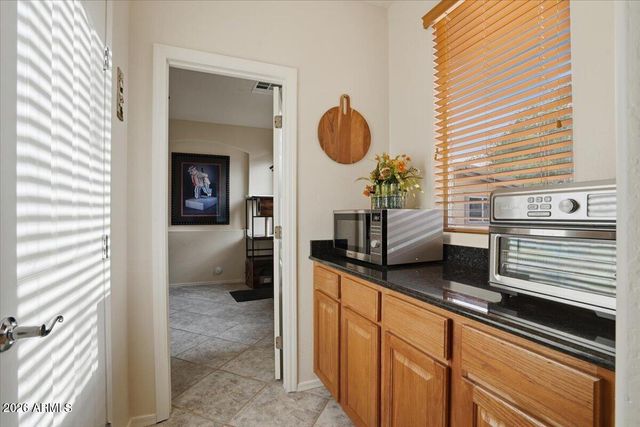 14338 W LAUREL Lane, Surprise, AZ 85379