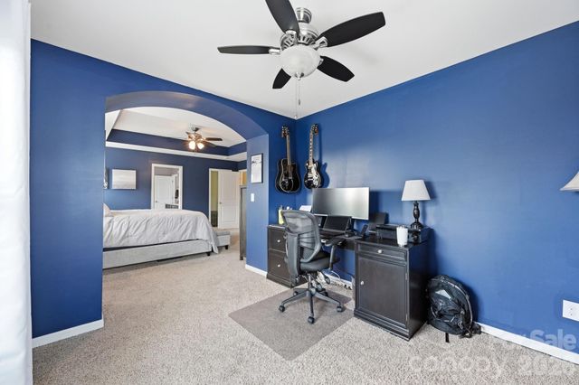 5041 El Molino Drive, Charlotte, NC 28214