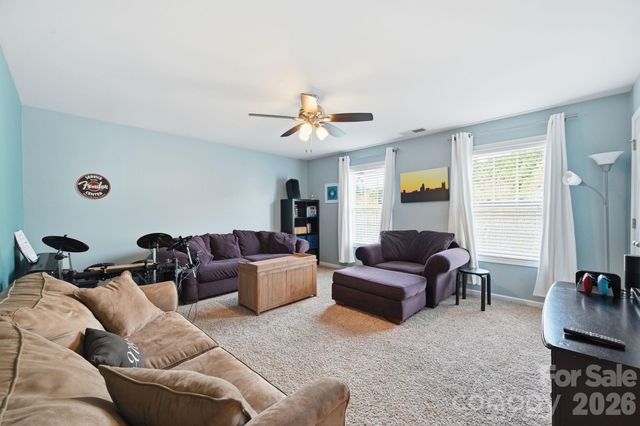 5041 El Molino Drive, Charlotte, NC 28214