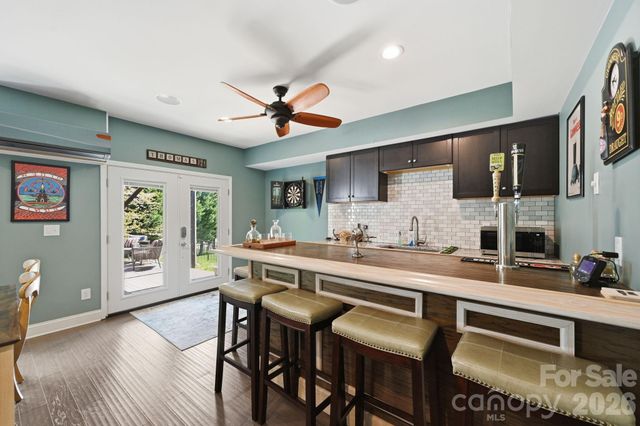 5041 El Molino Drive, Charlotte, NC 28214