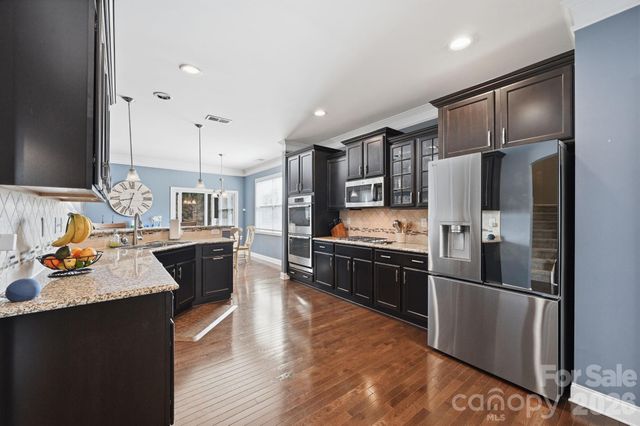 5041 El Molino Drive, Charlotte, NC 28214