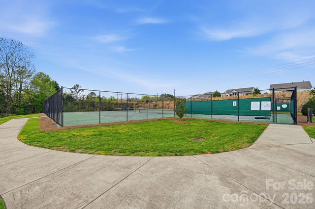 5041 El Molino Drive, Charlotte, NC 28214