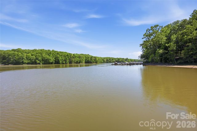 5041 El Molino Drive, Charlotte, NC 28214