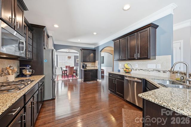 5041 El Molino Drive, Charlotte, NC 28214