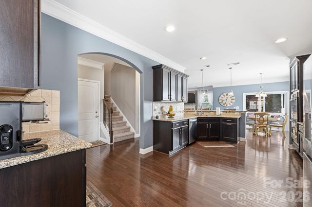 5041 El Molino Drive, Charlotte, NC 28214