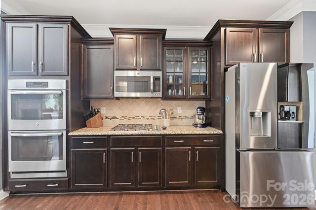 5041 El Molino Drive, Charlotte, NC 28214