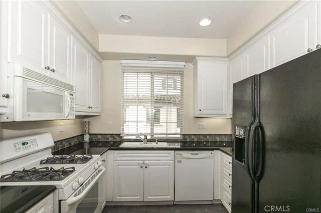 46 Vintage, Irvine, CA 92620