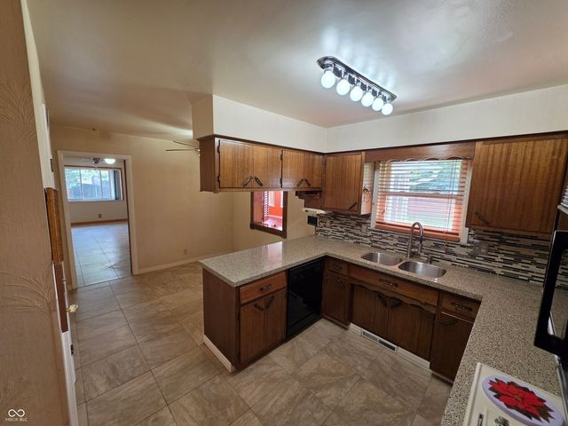 6362 Breamore Road, Indianapolis, IN 46220