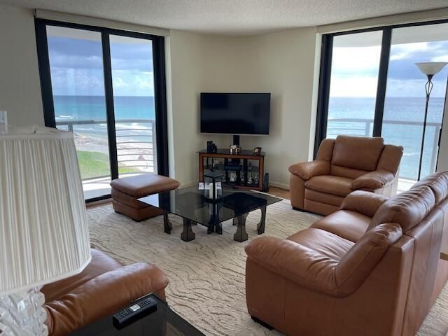 250 S Ocean Boulevard 3h, Boca Raton, FL 33432