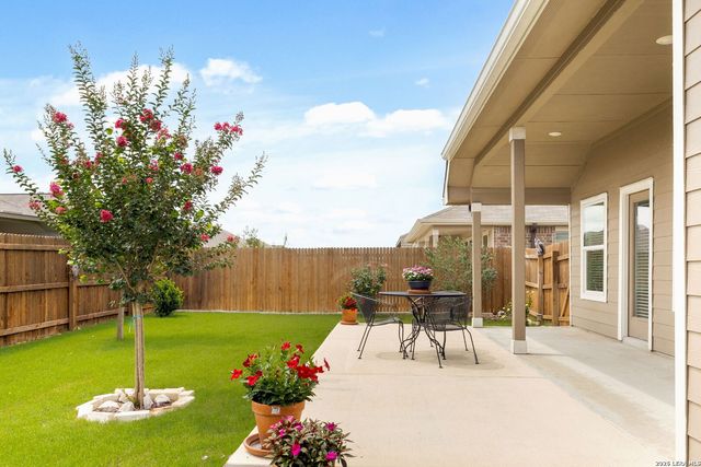 8935 RANCHER PL, Seguin, TX 78155