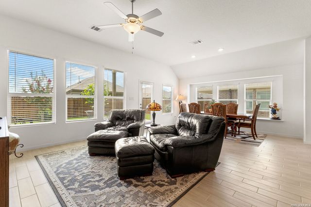 8935 RANCHER PL, Seguin, TX 78155