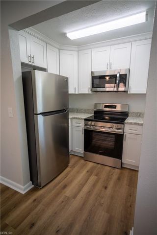 2835 Woodland AVE, Norfolk, VA 23504