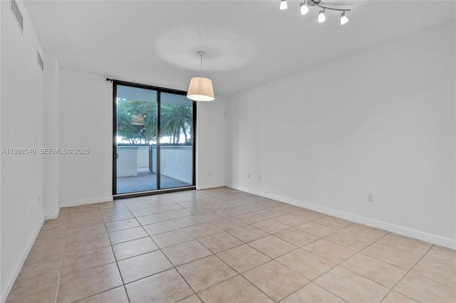 888 S Douglas Rd 807, Coral Gables, FL 33134