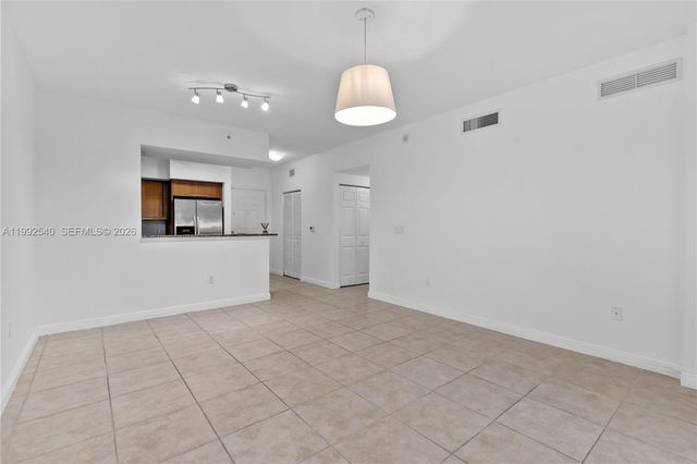 888 S Douglas Rd 807, Coral Gables, FL 33134