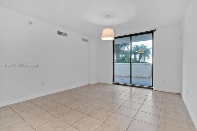 888 S Douglas Rd 807, Coral Gables, FL 33134