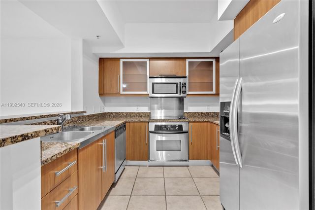 888 S Douglas Rd 807, Coral Gables, FL 33134