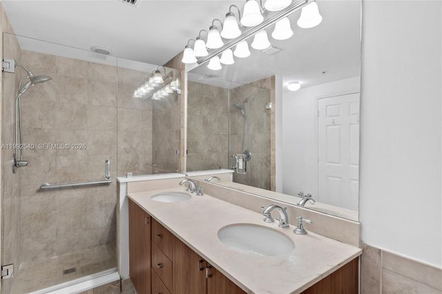 888 S Douglas Rd 807, Coral Gables, FL 33134