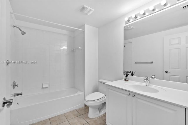 888 S Douglas Rd 807, Coral Gables, FL 33134