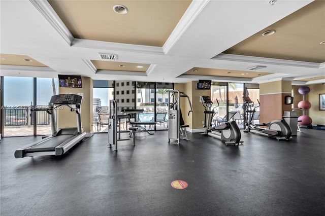 888 S Douglas Rd 807, Coral Gables, FL 33134