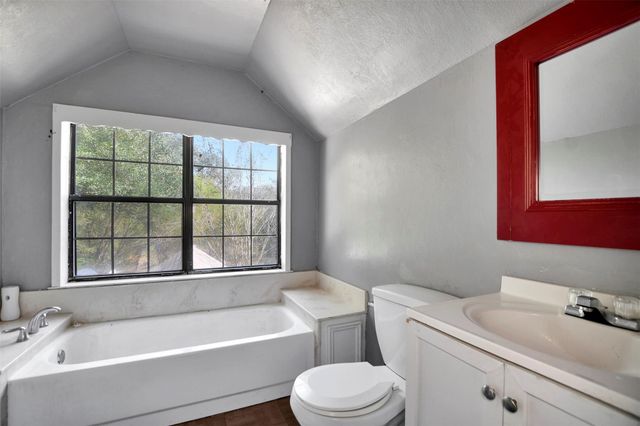 101 Bonnie Creek Drive, Coldspring, TX 77331