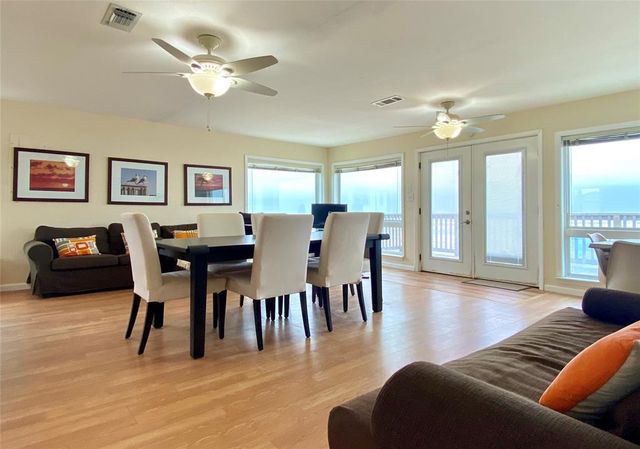 17824 Vera Cruz, Galveston, TX 77554