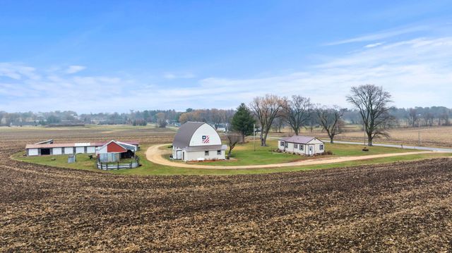 1684 N Mt Morris Road, Mount Morris, IL 61054