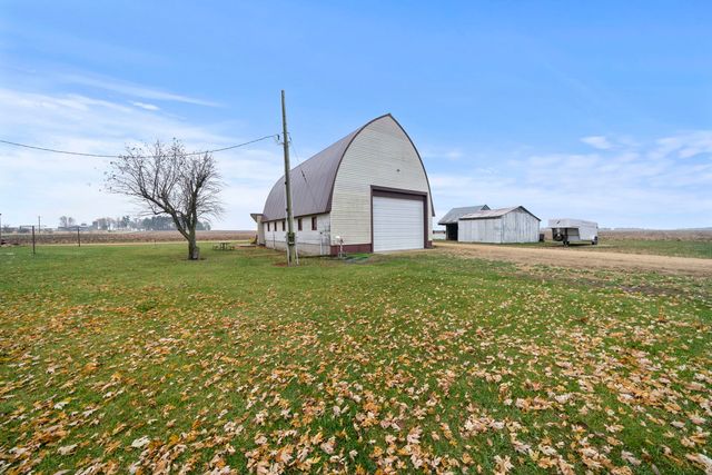 1684 N Mt Morris Road, Mount Morris, IL 61054