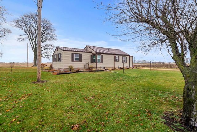 1684 N Mt Morris Road, Mount Morris, IL 61054