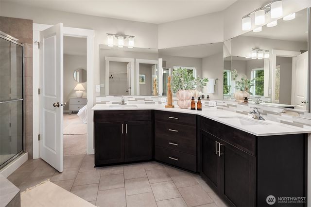 27926 219th Place SE, Maple Valley, WA 98038