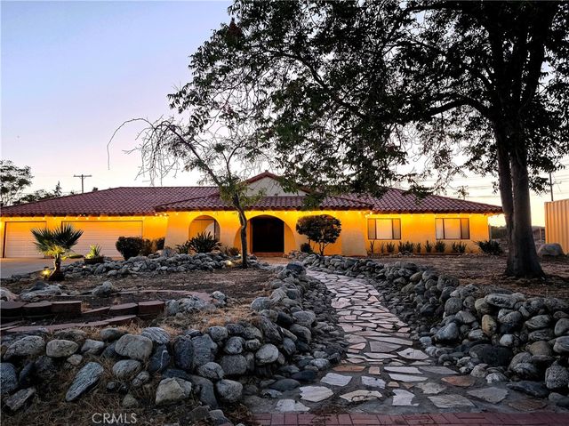 295 Summit Drive, Banning, CA 92220