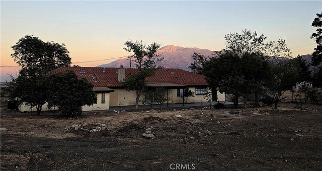 295 Summit Drive, Banning, CA 92220