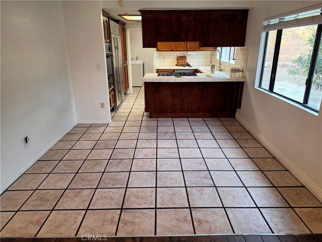 295 Summit Drive, Banning, CA 92220