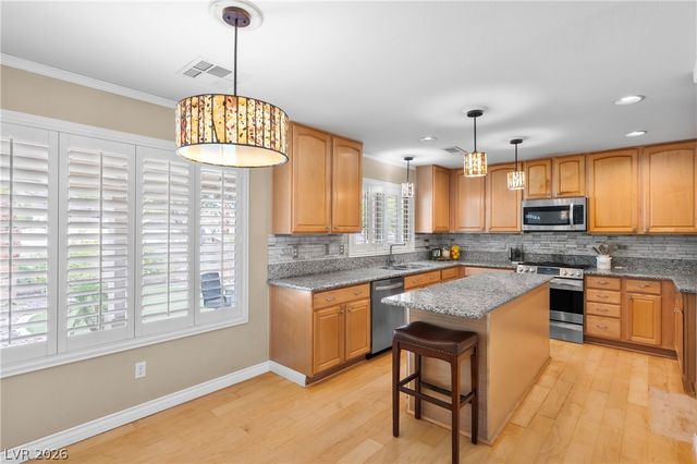 708 Vortex Avenue, Henderson, NV 89002
