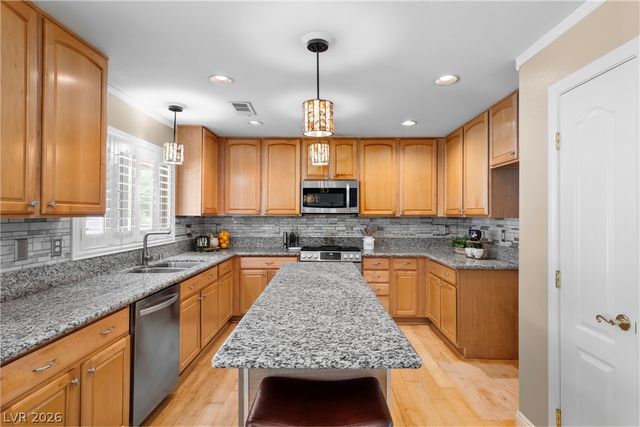 708 Vortex Avenue, Henderson, NV 89002