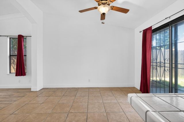 6505 Beamer Way, Rio Linda, CA 95673