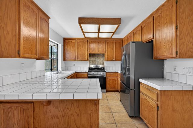 6505 Beamer Way, Rio Linda, CA 95673