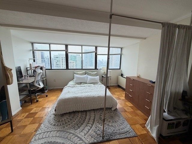 9 Hawthorne Place 10P, Boston, MA 02114