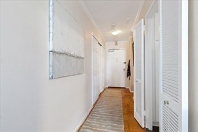 9 Hawthorne Place 10P, Boston, MA 02114