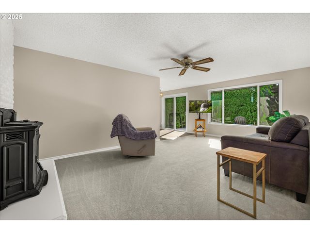 2259 Ne MORLAN Ave, Gresham, OR 97030