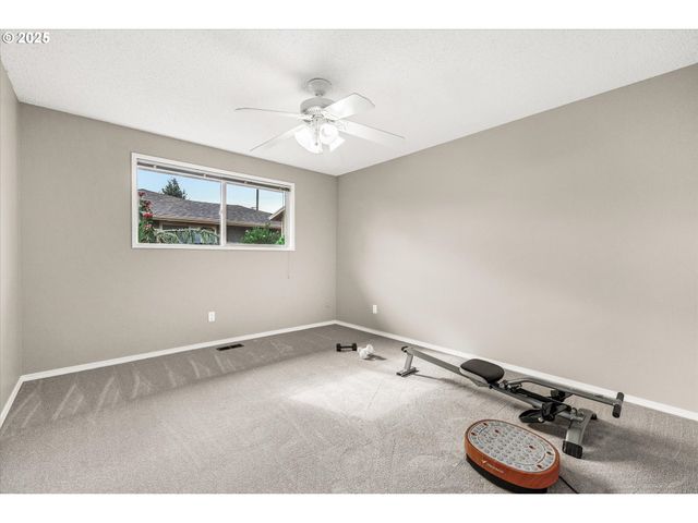 2259 Ne MORLAN Ave, Gresham, OR 97030