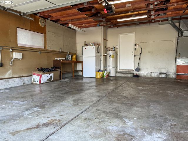 2259 Ne MORLAN Ave, Gresham, OR 97030