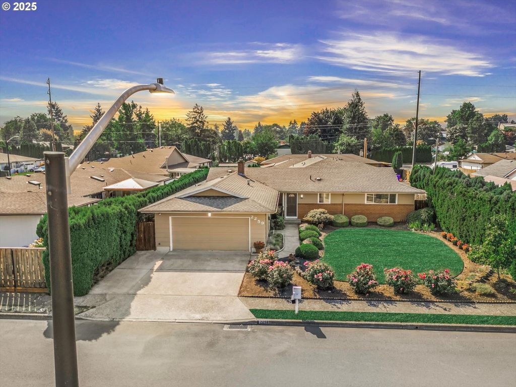 2259 Ne MORLAN Ave, Gresham, OR 97030