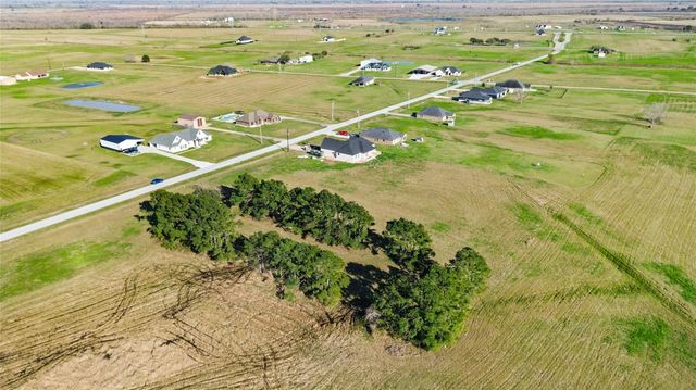 577 Longhorn Trail, Angleton, TX 77515