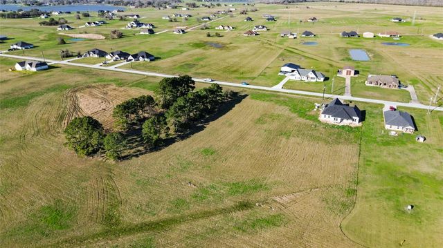 577 Longhorn Trail, Angleton, TX 77515