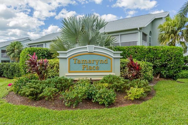 2136 Tama CIR # 202, Naples, FL 34112